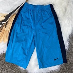 Boy Nike Short/ Size:L